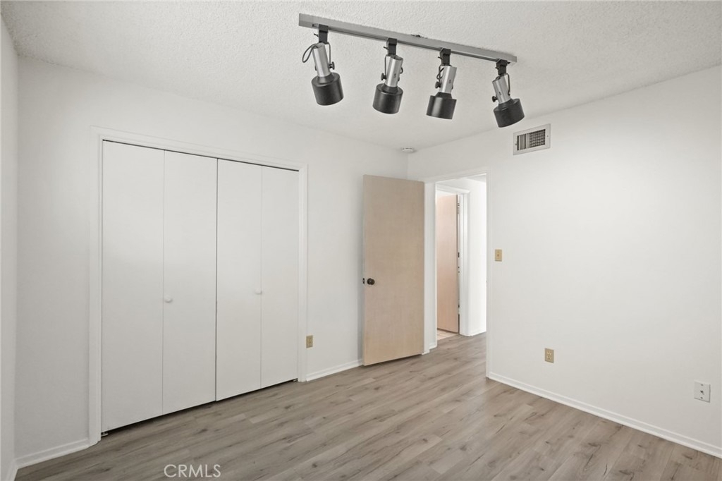 11803 Gerald Avenue - Photo 17