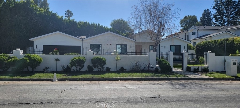 5061 Woodley - Photo 27
