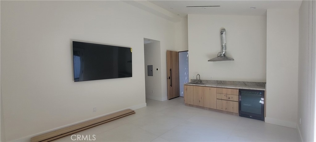5061 Woodley - Photo 18