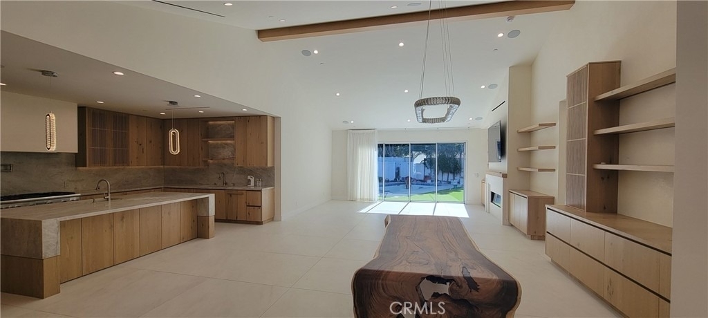 5061 Woodley - Photo 4