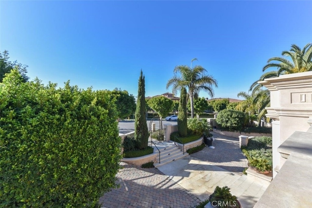 11 Skyridge - Photo 64