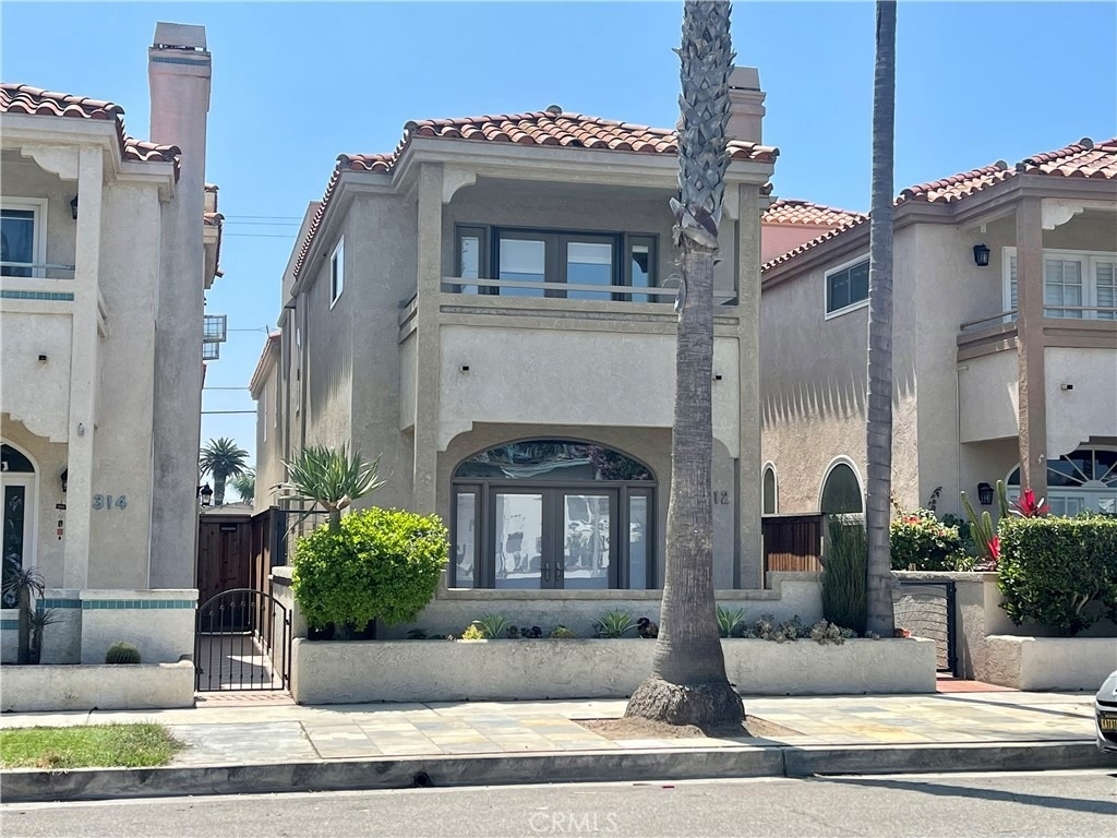 312 14th Street - Photo 0