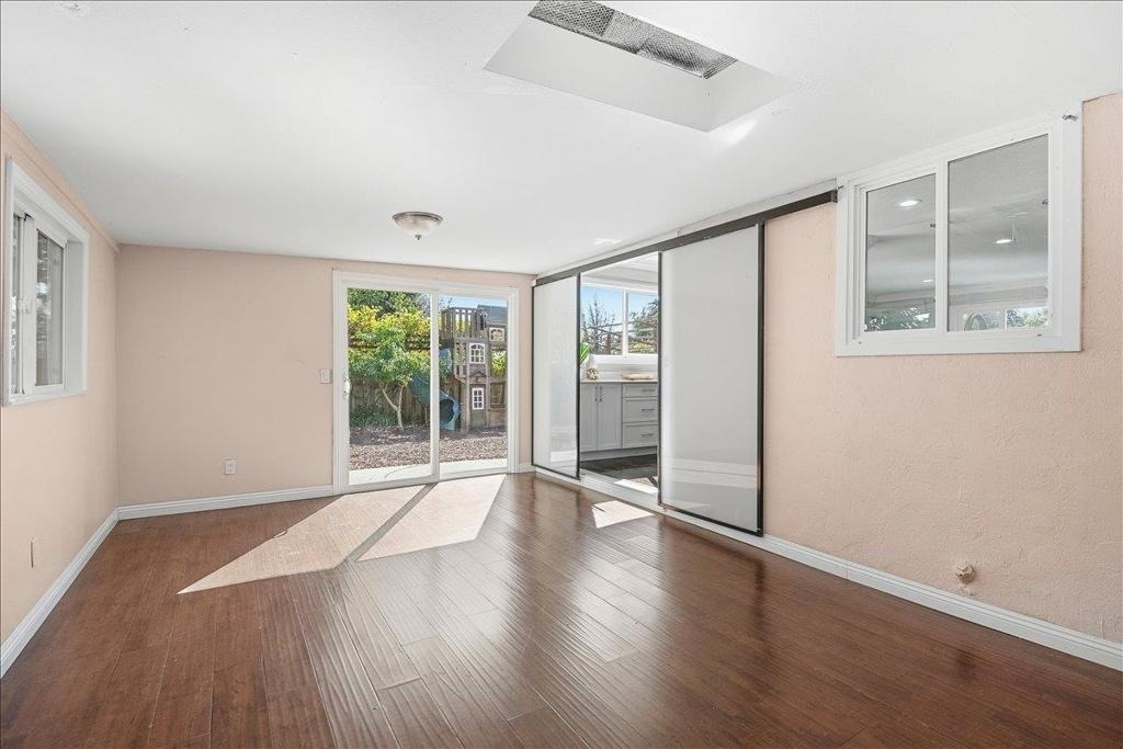 2130 Tampa Way - Photo 7