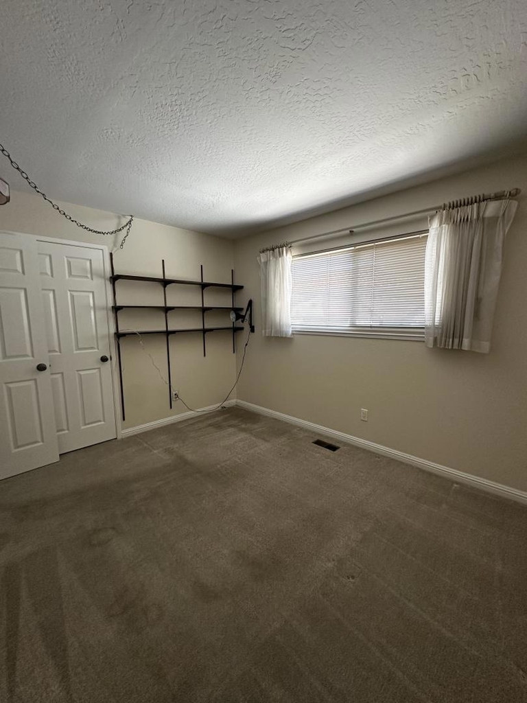 2035 Dorsch - Photo 32