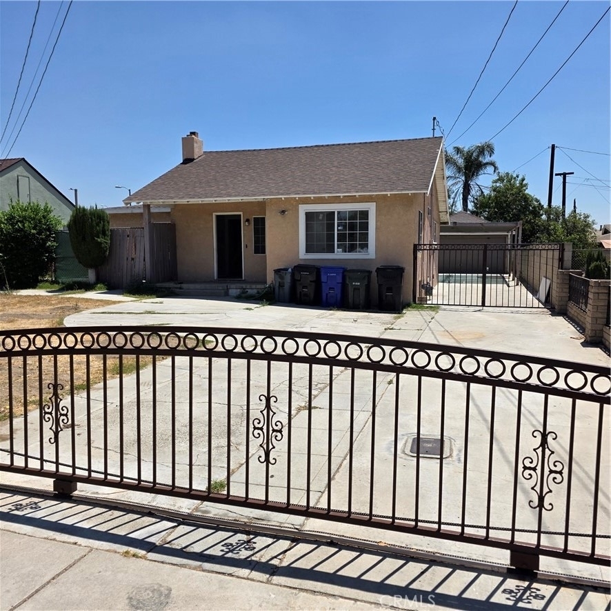 7915 Juniper - Photo 0