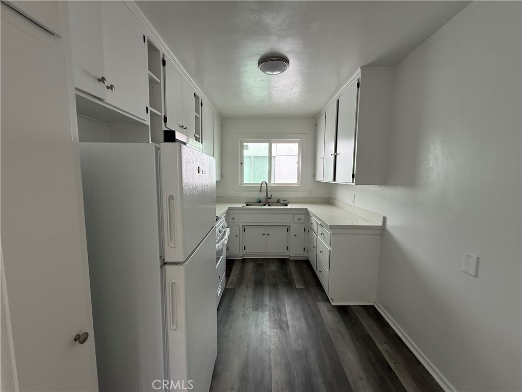 423 S Le Doux Rd - Photo 8