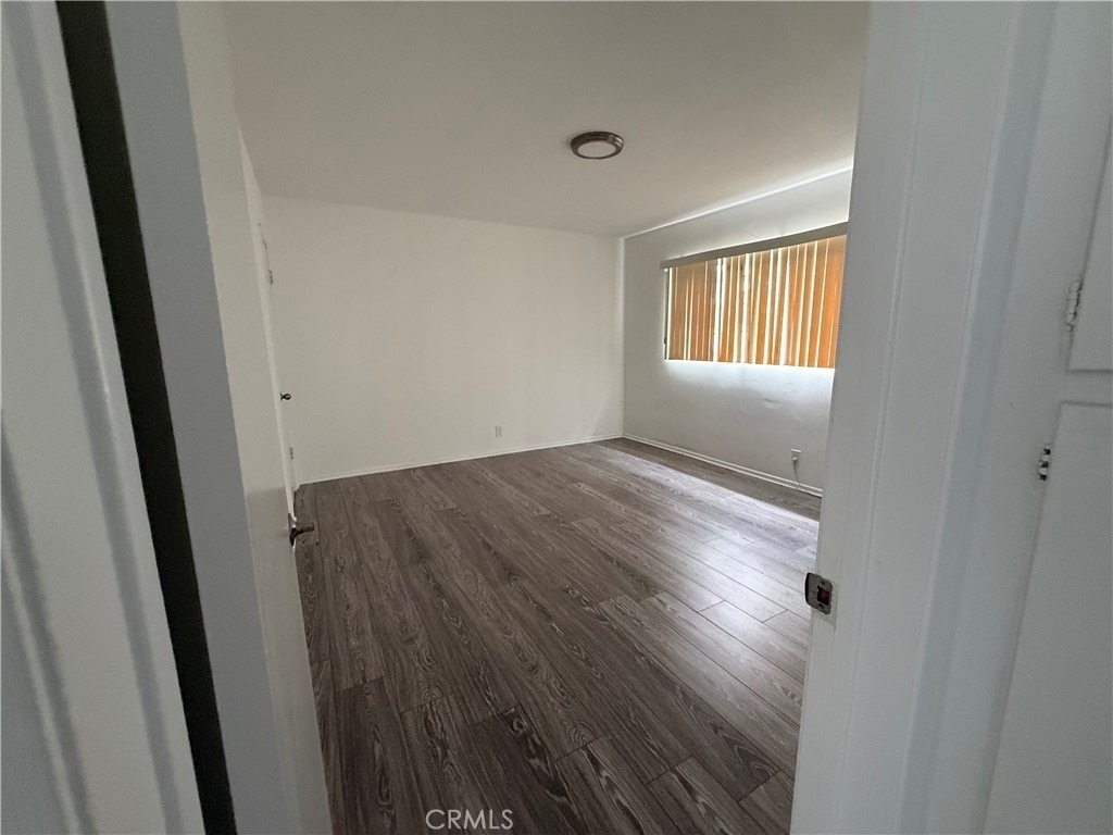 423 S Le Doux Rd - Photo 10