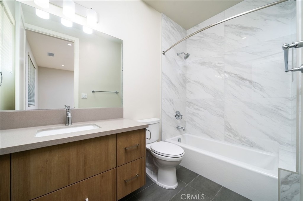 798 N Amelia Avenue - Photo 16