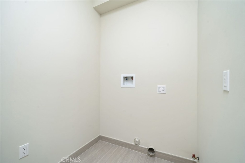 798 N Amelia Avenue - Photo 22