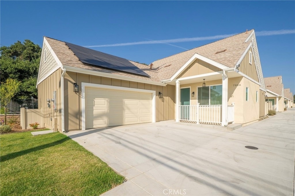 798 N Amelia Avenue - Photo 1