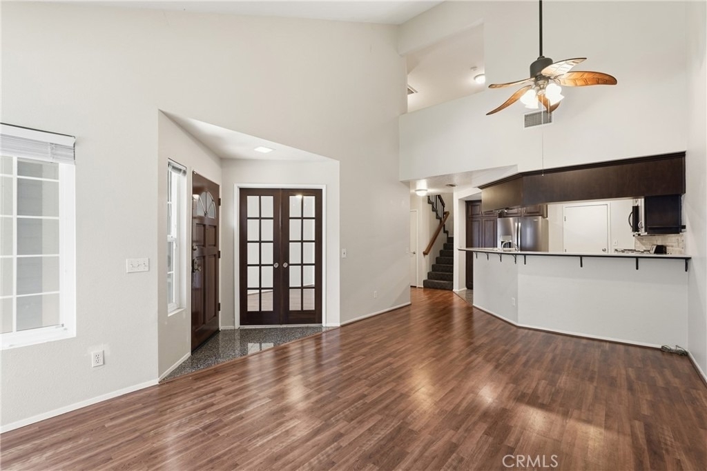 273 Monroe Court - Photo 3