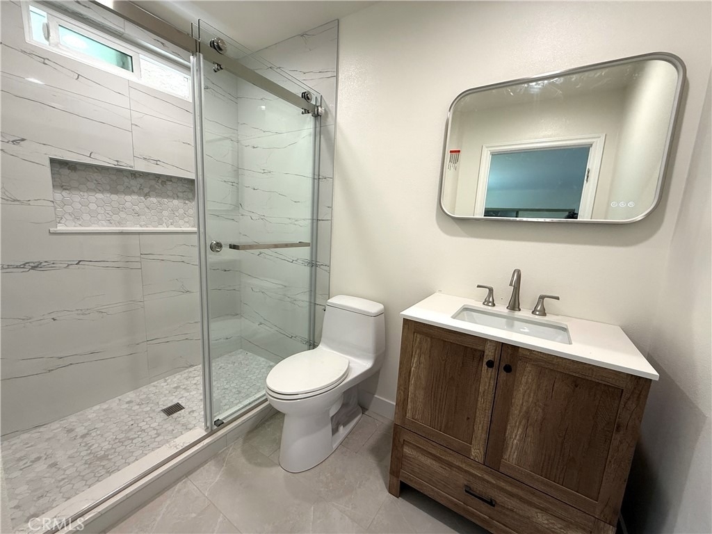 16752 Sims - Photo 2