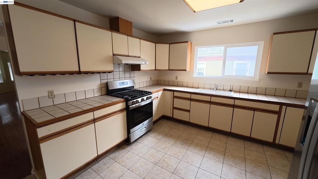 1418 15th Ave - Photo 12