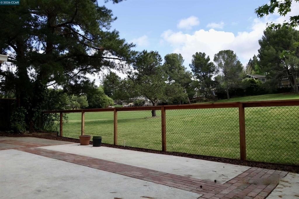 112 Marchbanks Ct - Photo 18