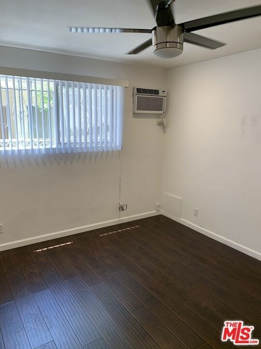 7924 Clinton Street - Photo 14