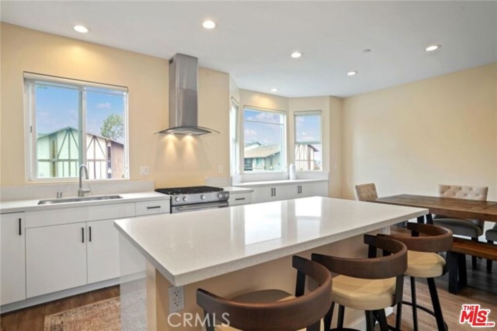 904 Warwick Avenue - Photo 15