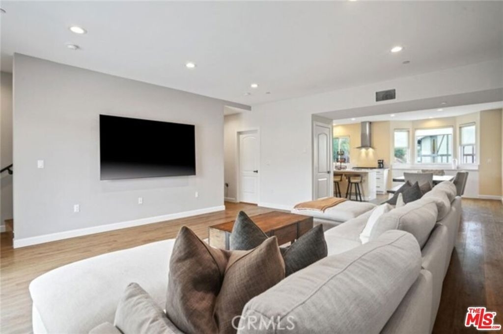 904 Warwick Avenue - Photo 10