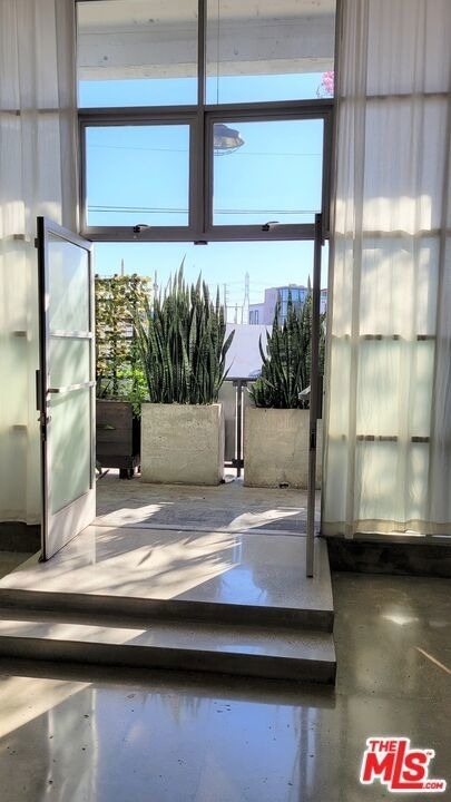 530 Molino Street - Photo 16