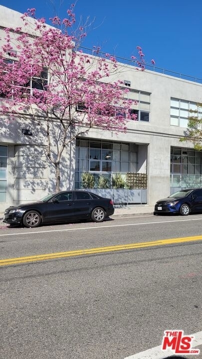 530 Molino Street - Photo 1