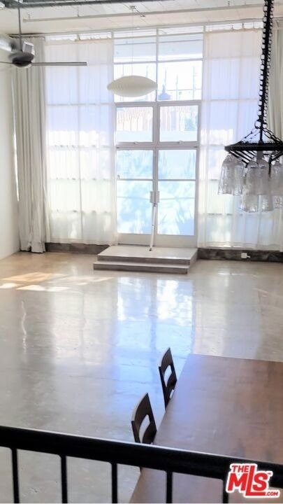 530 Molino Street - Photo 2