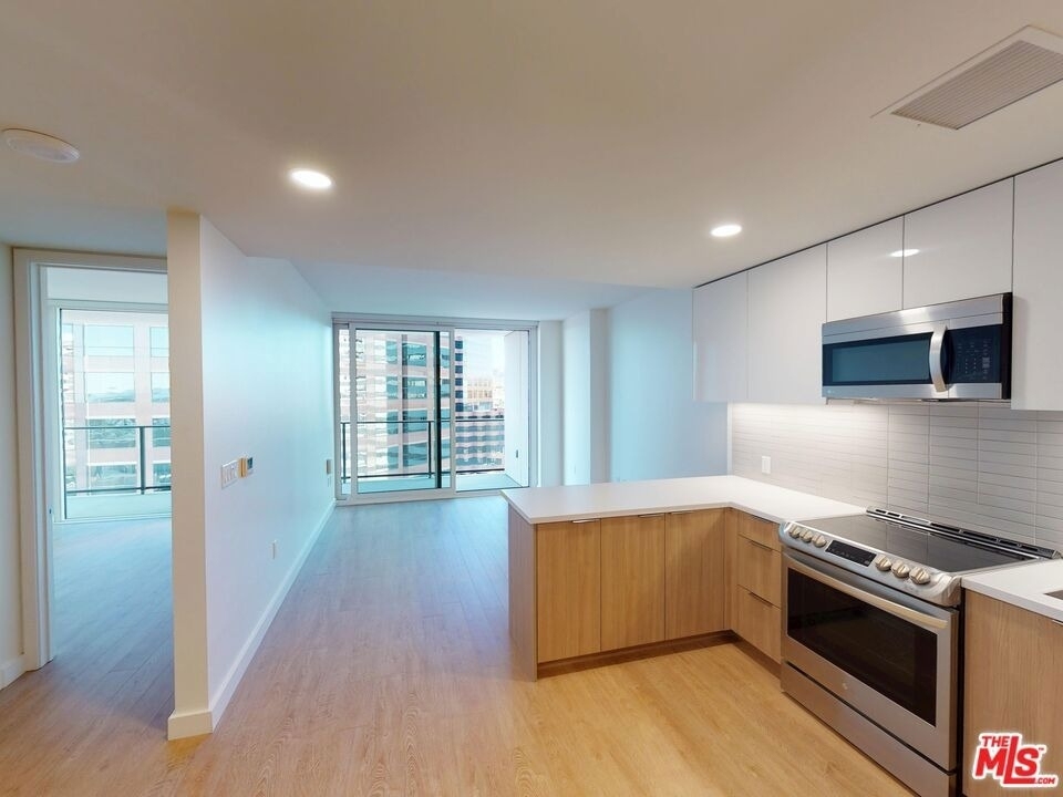 11750 Wilshire Boulevard - Photo 6