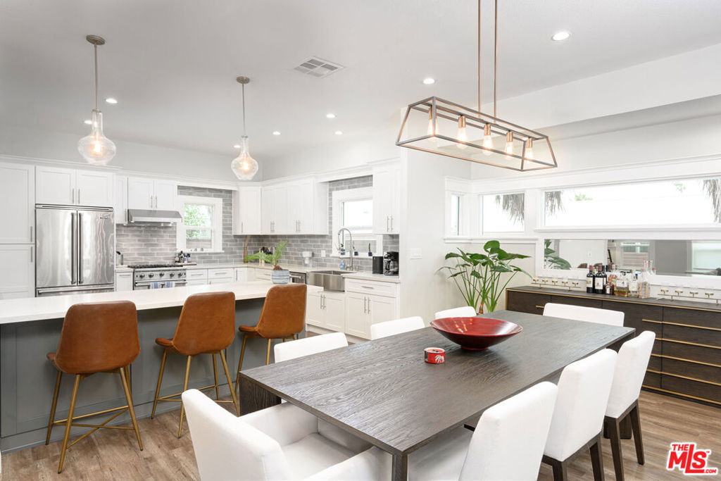 1319 12th Avenue - Photo 5