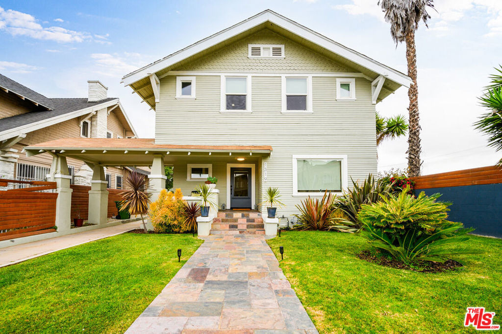 1319 12th Avenue - Photo 1
