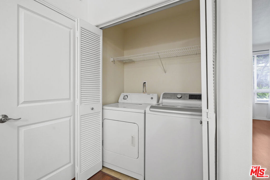 100 S Alameda Street - Photo 8