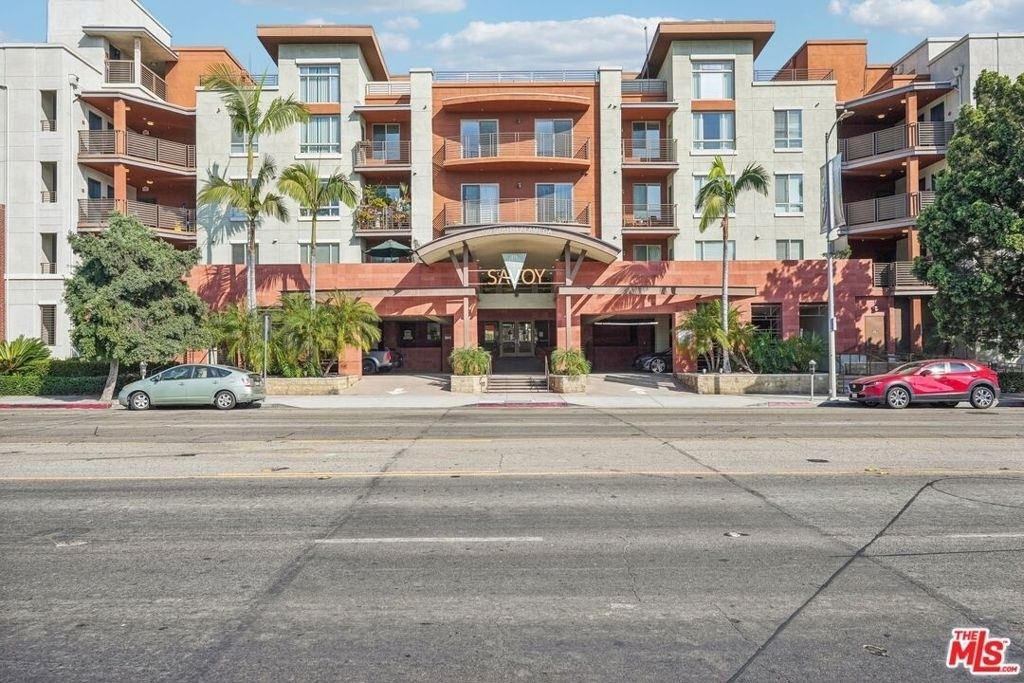 100 S Alameda Street - Photo 36