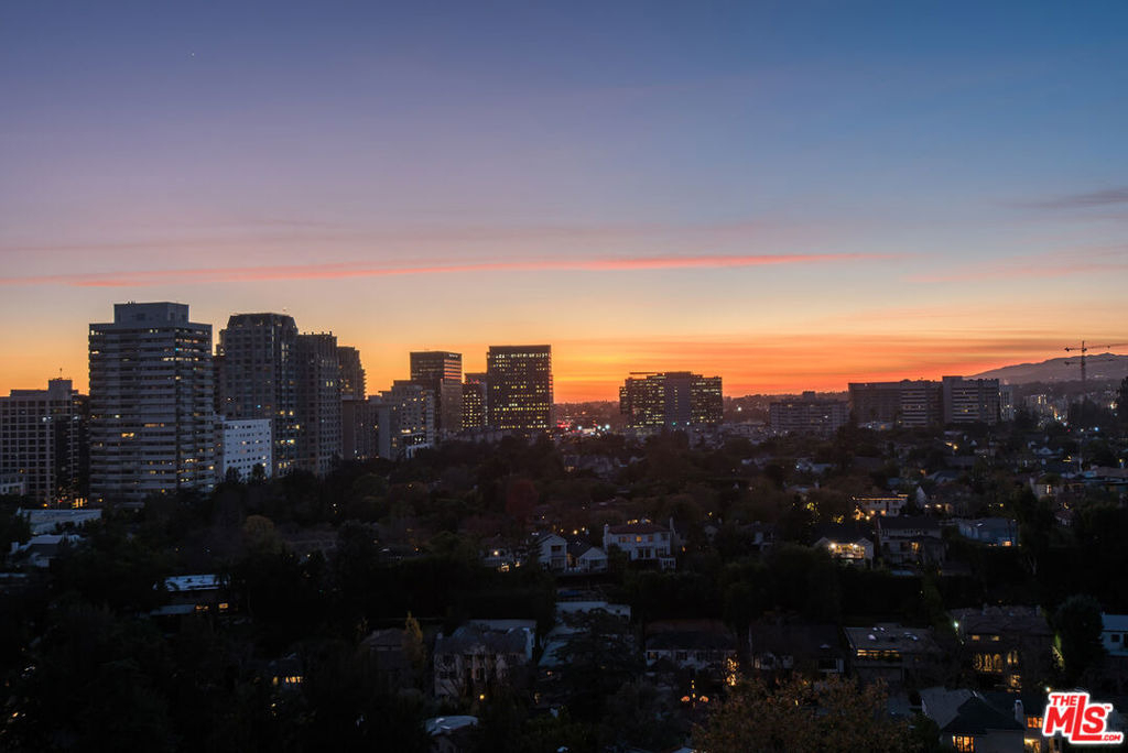 10501 Wilshire Boulevard - Photo 18