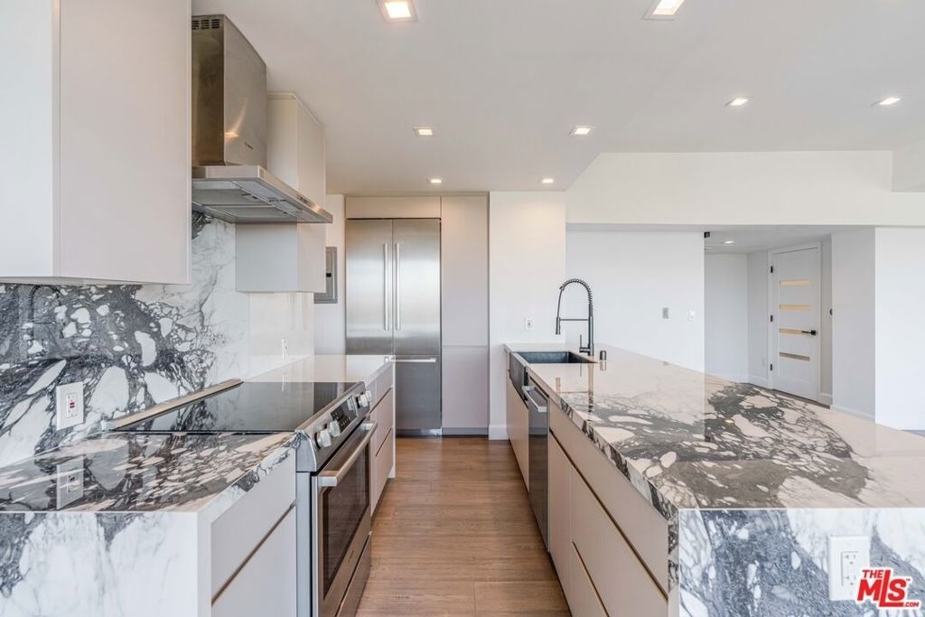 10501 Wilshire Boulevard - Photo 4
