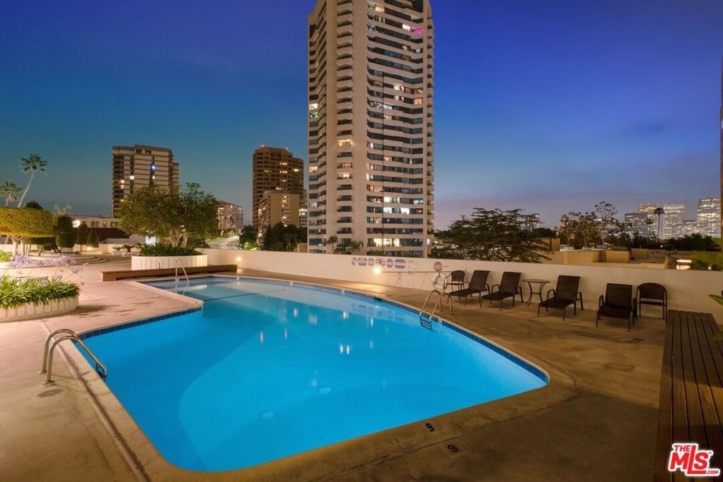 10501 Wilshire Boulevard - Photo 25