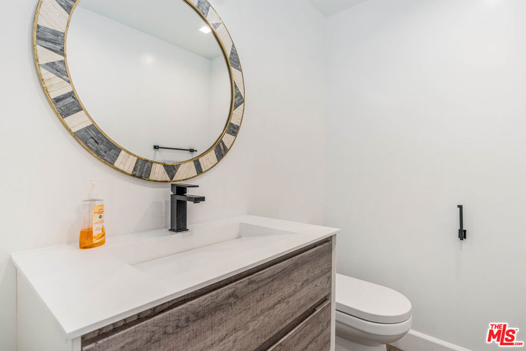 10501 Wilshire Boulevard - Photo 14