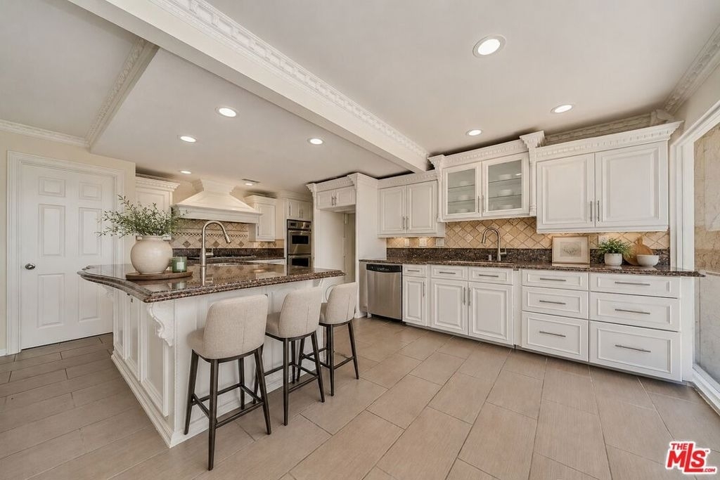 140 Mount Olive Drive - Photo 2