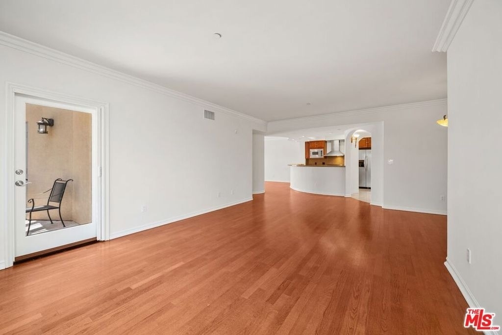1000 Granville Avenue - Photo 26
