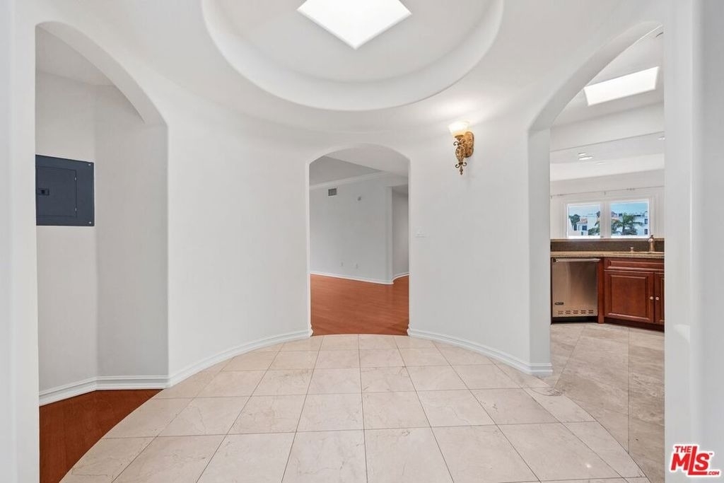 1000 Granville Avenue - Photo 36