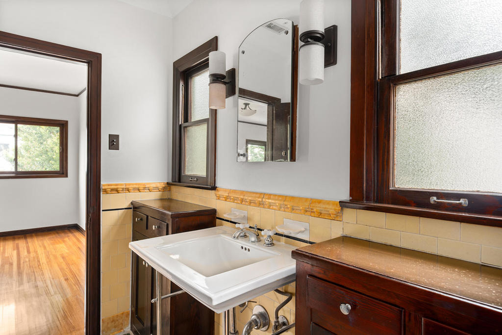 407 N Orange Drive - Photo 20