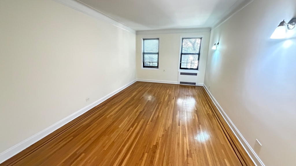 36-19 167th Street - Photo 8