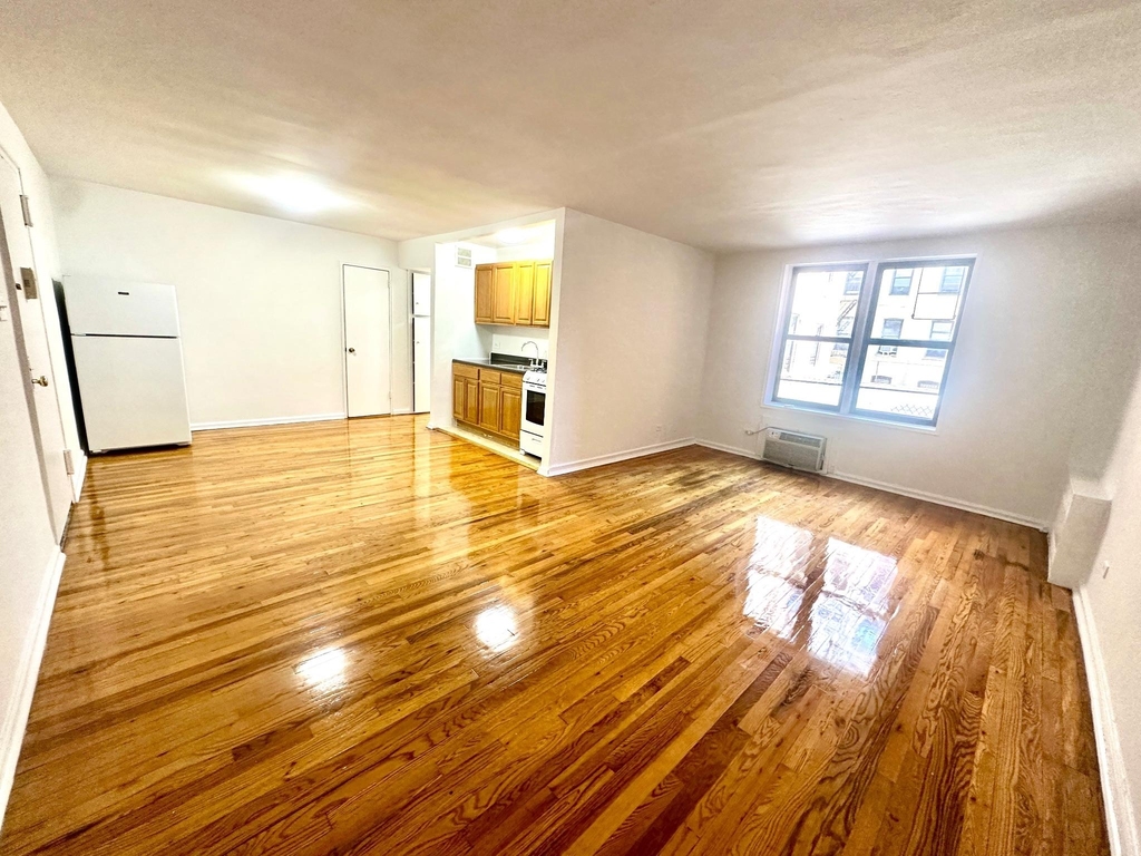 9303 Shore Road - Photo 2