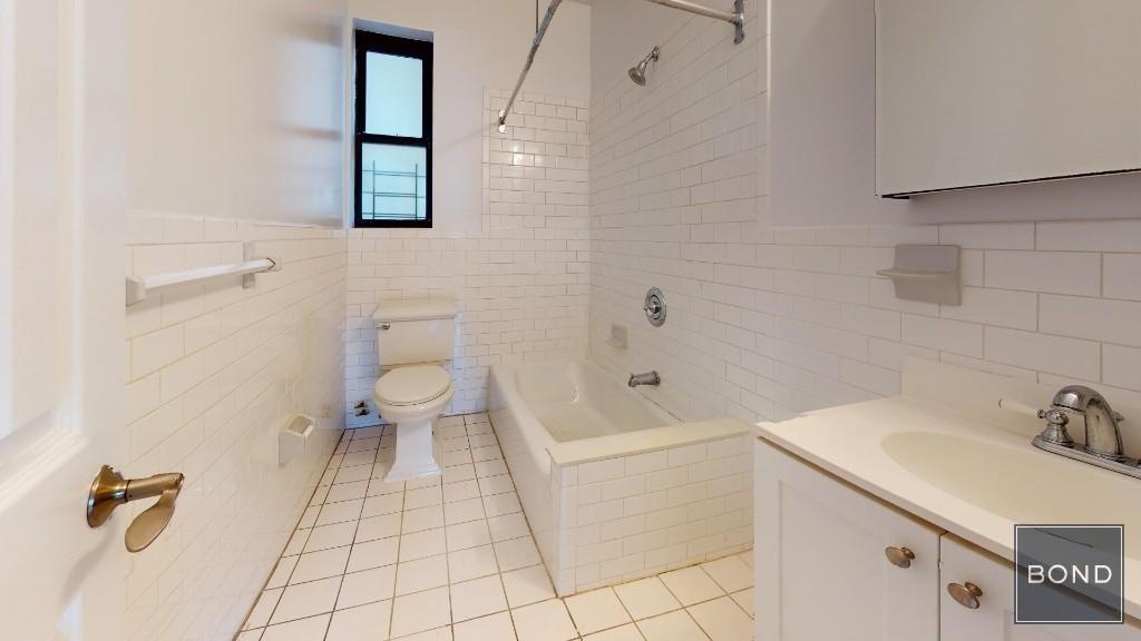 West 171st Street - Photo 7