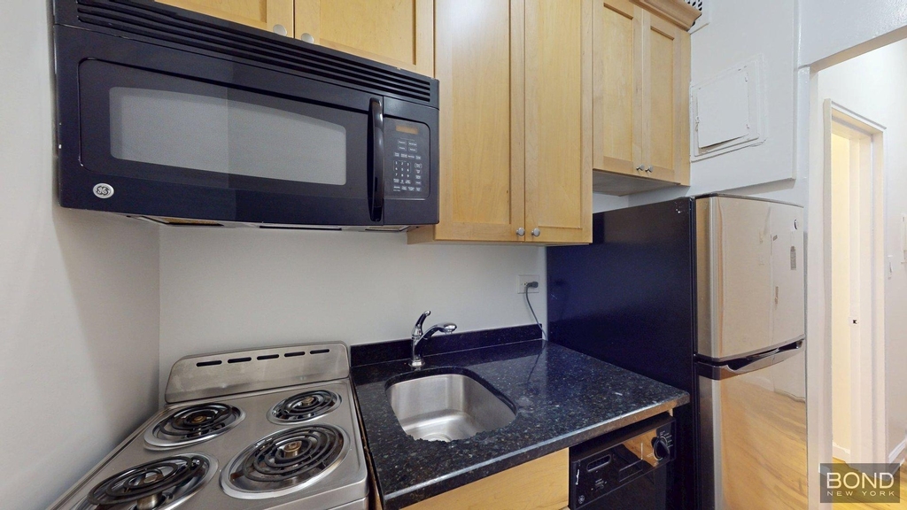 West 73rd Street - Photo 1