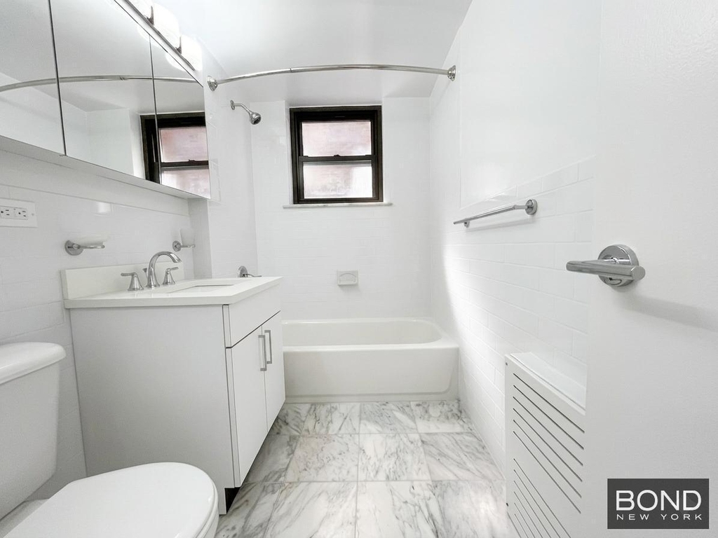 East 69th Street - Photo 4