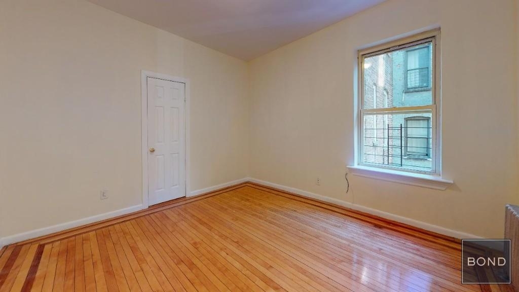 West 143 Street - Photo 11