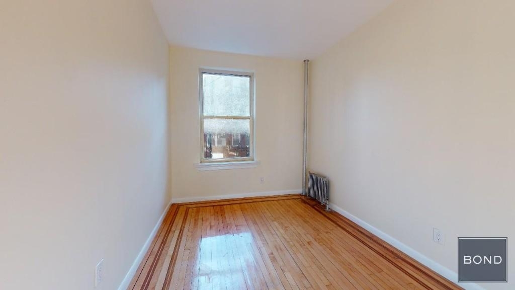 West 143 Street - Photo 14