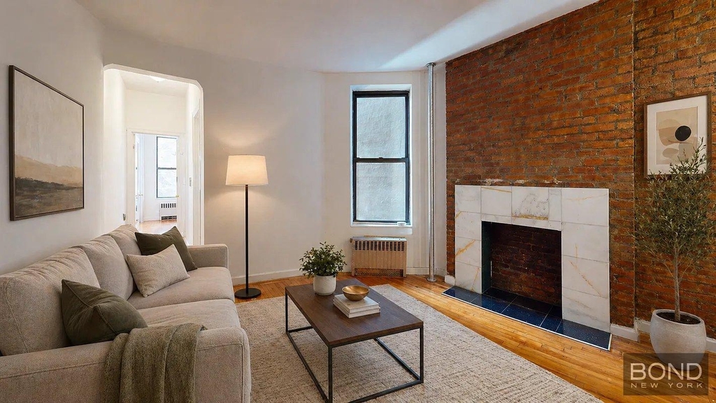 West 83 Street - Photo 5