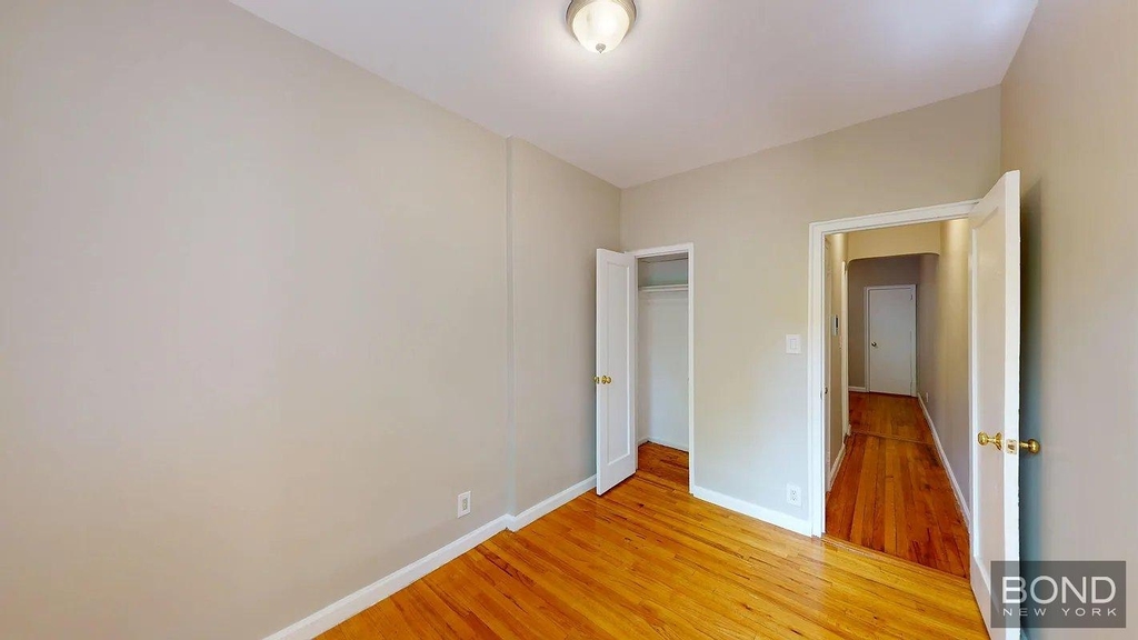 West 83 Street - Photo 6
