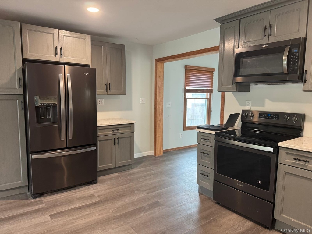 218 Bayview Drive - Photo 1