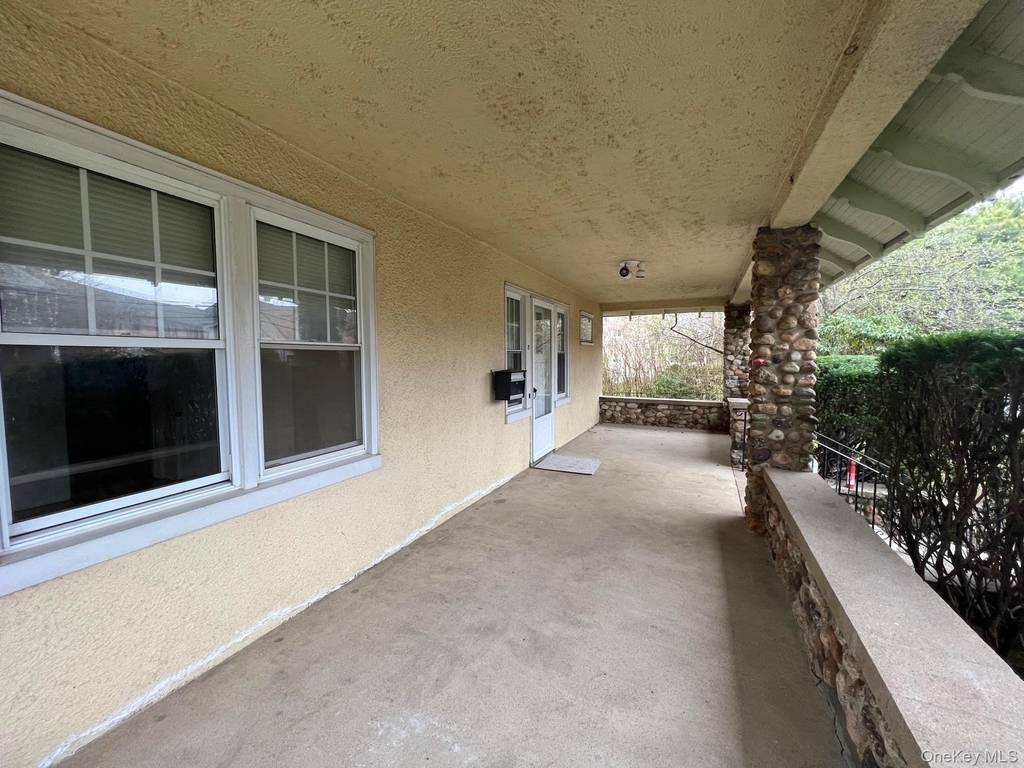 8 Bogart Avenue - Photo 2