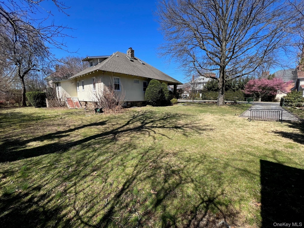 8 Bogart Avenue - Photo 22