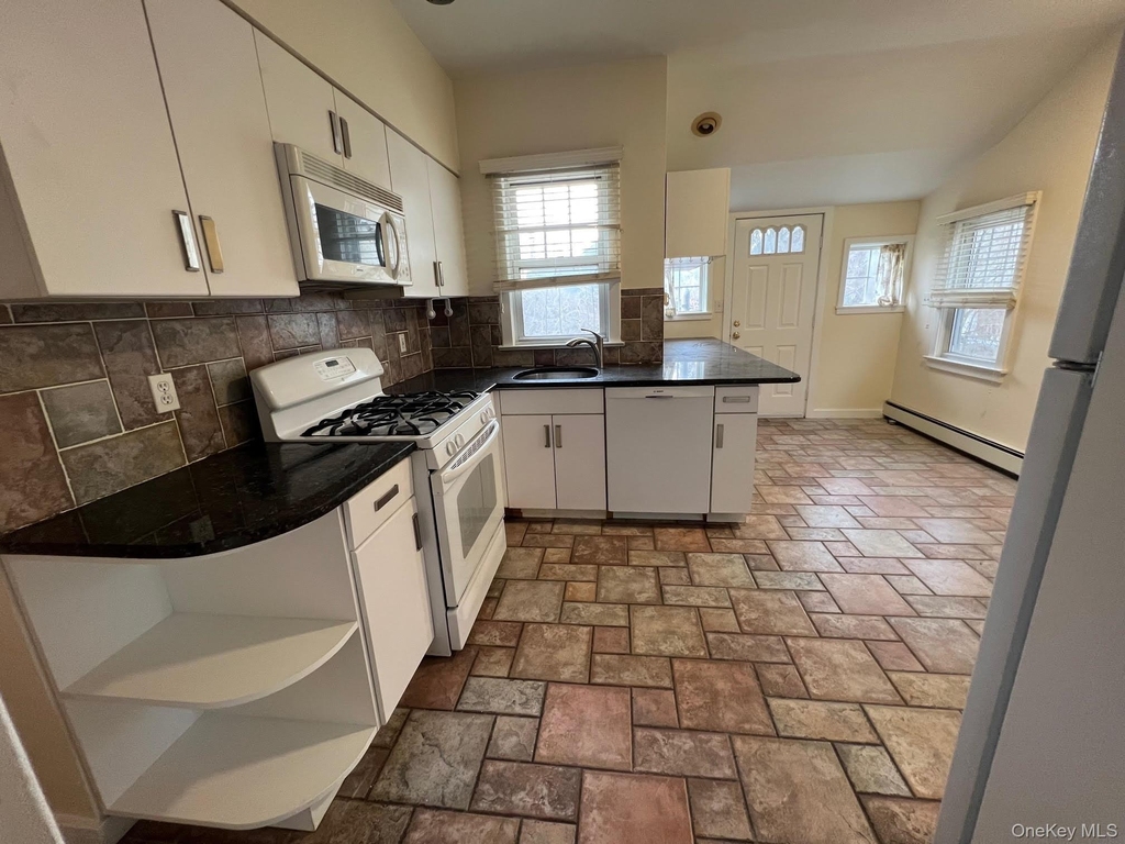 8 Bogart Avenue - Photo 9